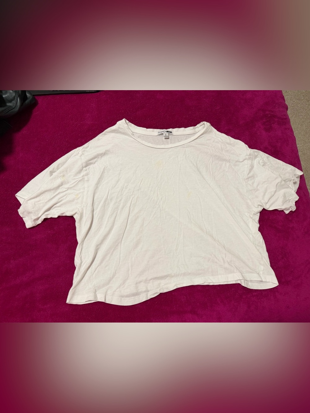 Fashion Nova White Women’s Crewneck Cropped Tee